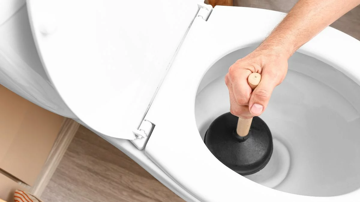 Déboucher des canalisations WC avec techniques professionnelles ATIDF